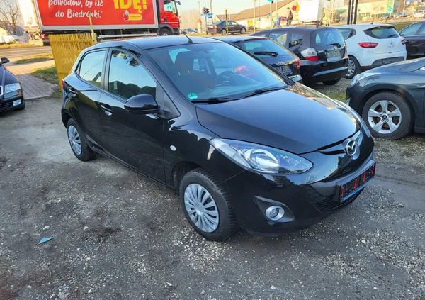 Mazda 2 cena 20900 przebieg: 122000, rok produkcji 2011 z Tarnów małe 277